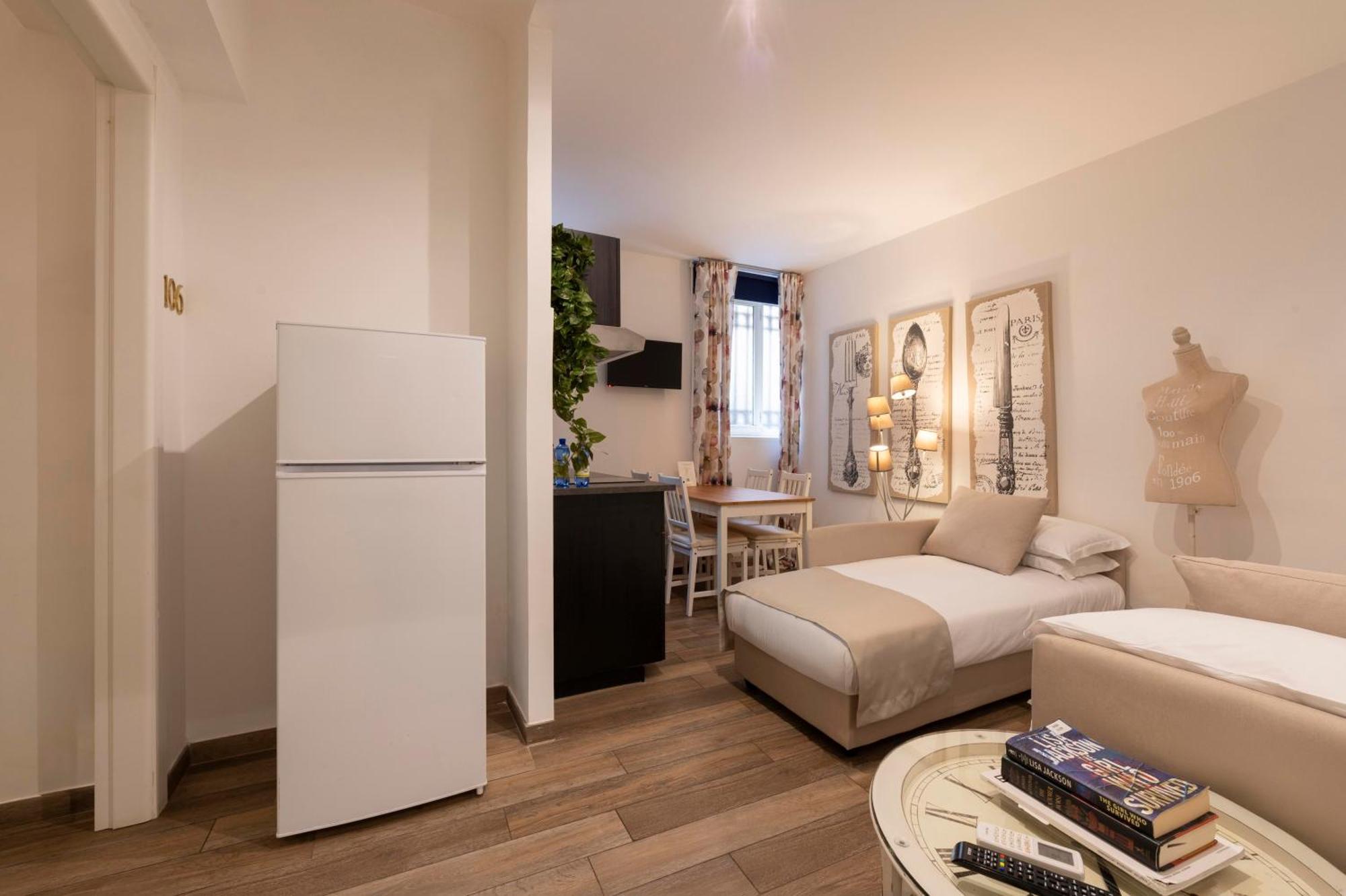 Popolo & Flaminio Rooms Рим Екстер'єр фото
